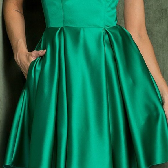 NEW EMERALD A-LINE SILHOUETTE OFF THE SHOULDER SLEEVELESS SATIN DRESS NX R773 - Picture 6 of 8